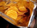 Chipsy znikną ze szkół? Radni szukają sposobu