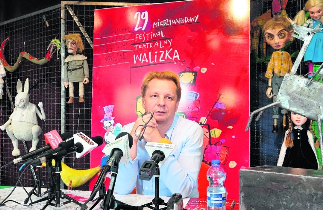 Jarosław Antoniuk, dyrektor TLiA, zachęca do aktywnej zabawy