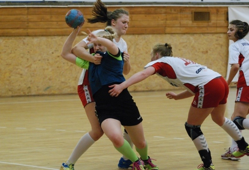 Półfinał mistrzostw Polski juniorek młodszych. Korona Handball Kielce - Vistal Gdynia 23:22