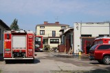 Pożar w miejscowości Wola Wiązowa w gminie Rusiec. 19 zastępów walczy z pożarem