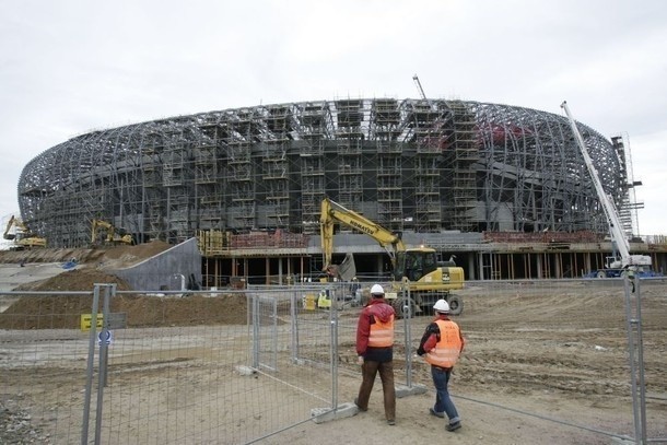 Gdański stadion rośnie. Zdjęcia wykonano 15 listopada 2010 r.