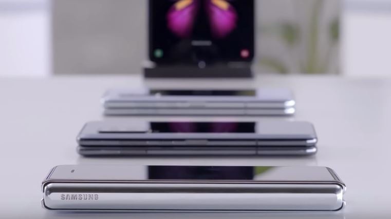 Po Galaxy Fold Samsung pracuje już nad nowymi smartfonami ze składanymi ekranami