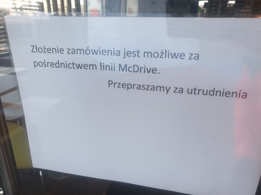 McDonald's w Pabianicach a kwarantanna. Restauracja obsługuje klientów w systemie mcdrive