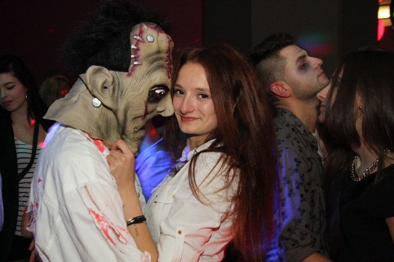 Inwazja zombie - Halloween w klubie Kosmos