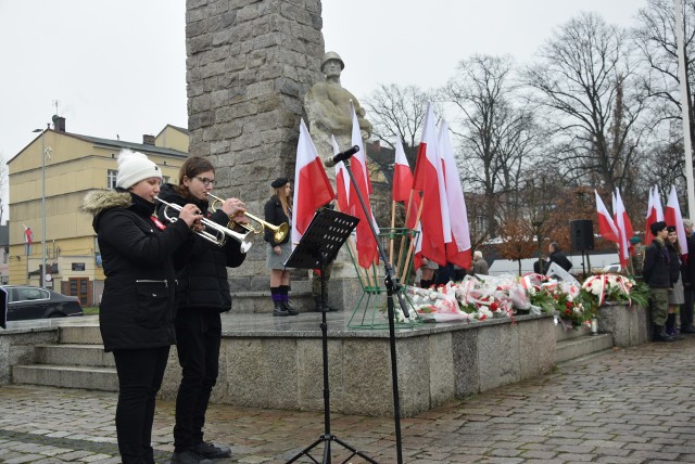 Uroczystości z okazji Narodowego Dnia Niepodległości na Placu Zwycięstwa w Słupsku.