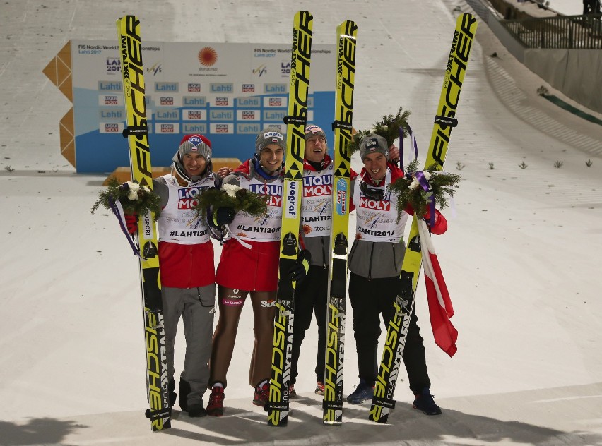 Skoki w GA PA. Turniej Czterech Skoczni na żywo. W...