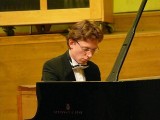 Andrij Łuniow, pianista z Ukrainy zagra na zamku  w Brzegu