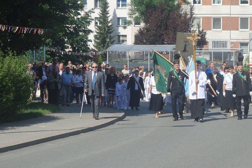Boże Ciało w Jastrzębiu: Tłumy na procesji