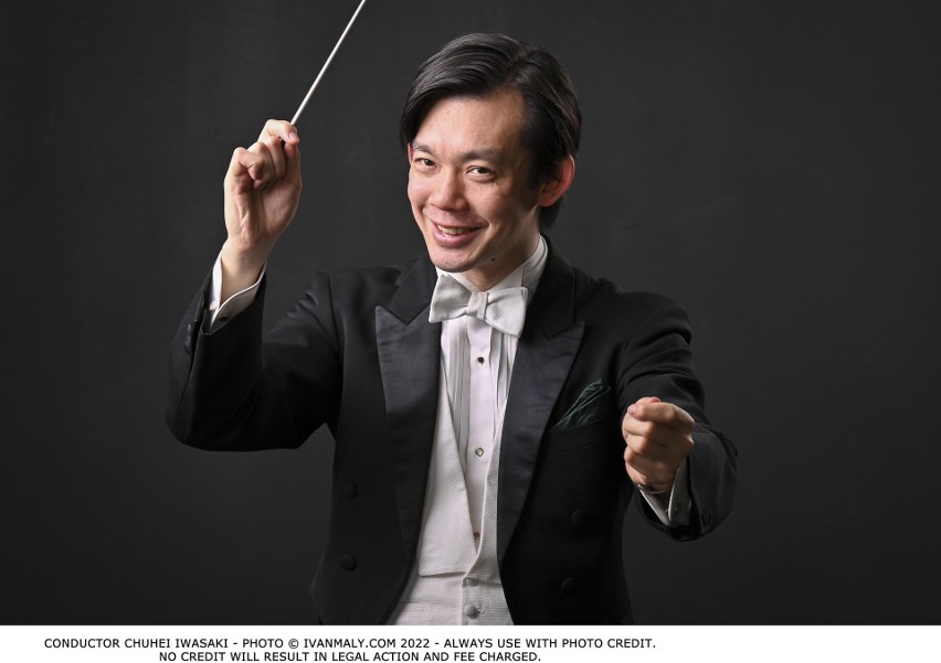 Koncert poprowadzi Japończyk Chuhei Iwasaki, główny dyrygent...