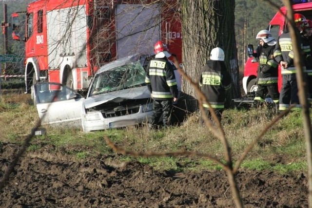 W tym wypadku zginął kierowca volkswagena passata.