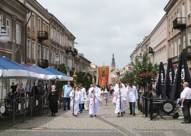 Procesje Bożego Ciała na terenie Radomia.