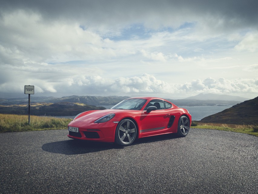 Porsche 718 Cayman T...