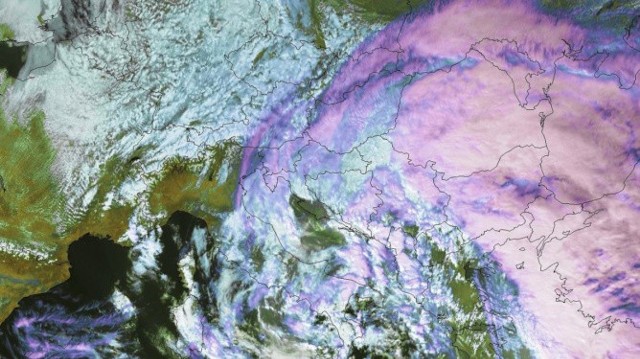 Zasięg krwawego deszczu na obrazie satelitarnym