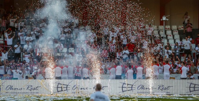 31.07.2020 r. Apklan Resovia świętowała na swoim stadionie awans do 1 ligi po wygranej w karnych ze Stalą Rzeszów. Potem zagrała tam jeszcze tylko dwa tygodnie później, w Pucharze Polski z Piastem Gliwice.