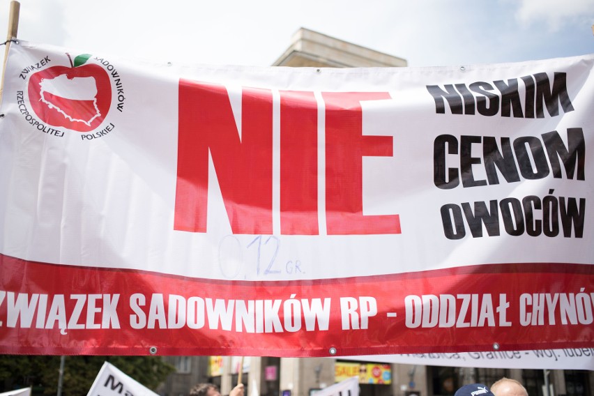 Warszawa: Rolnicy protestowali przeciwko niskim cenom skupu