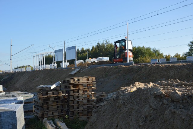 Tak wygląda w tej chwili teren budowy nowego przystanku kolejowego w Rudzie Wielkiej pod Radomiem.