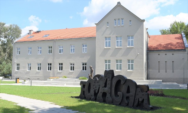 Muzeum Pamięci Mieszkańców Ziemi Oświęcimskiej, które dotąd było placówką Powiatu Oświęcimskiego, przeszło w ręce Województwa Małopolskiego