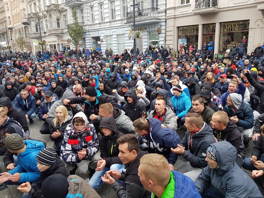 Derby Łodzi 2016. Protest kibiców Widzewa na Piotrkowskiej