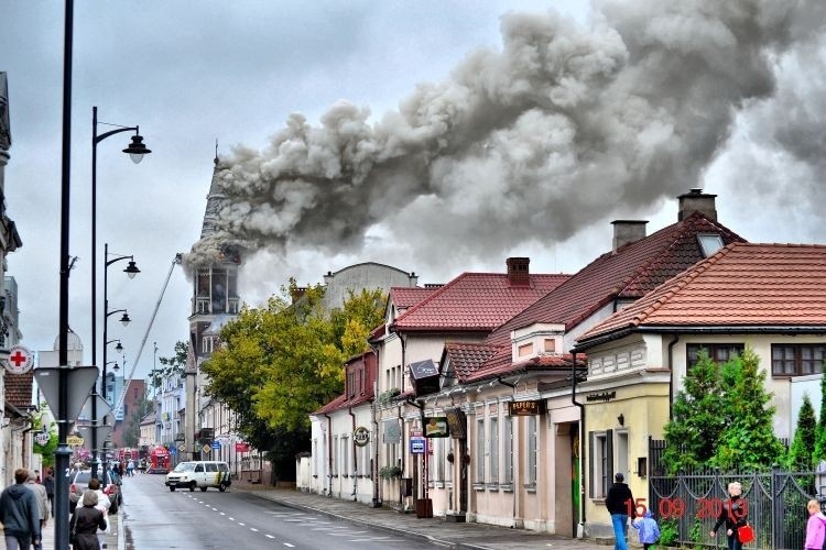 Pożar w kościele św. Wojciecha. Zdjęcia Internautów