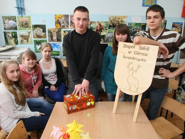 Monika, Kasia, Milena, Marcin, Kasia, Patryk - gimnazjaliści w konkursie zajęli trzecie miejsce.