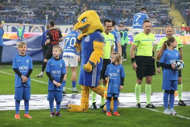 1 marca 2024 Ruch zagrał na Stadionie Śląskim z Piastem Gliwice w obecności 15.169 kibiców.