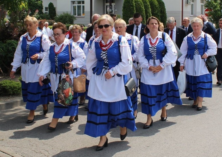 Marta Pietrzak (na pierwszym planie) i panie ze...