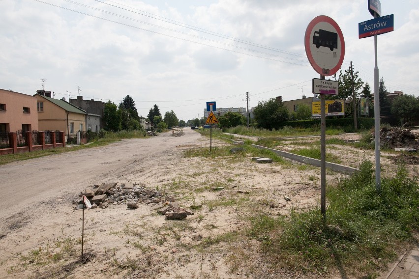 Remont ul. Astrów w Łodzi rozpoczął się w październiku 2012...