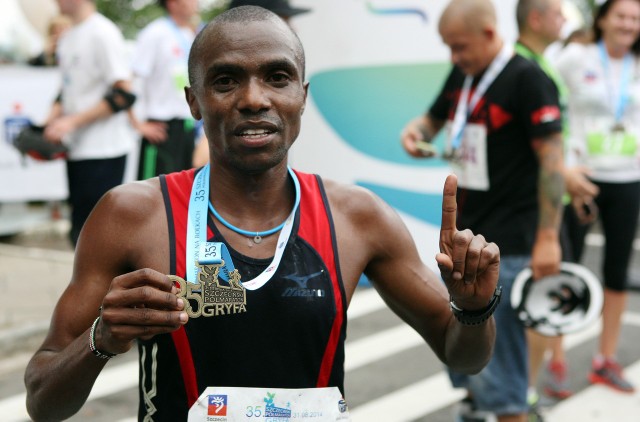 Joel Maina Mwangi - zwycięzca tegorocznego Półmaratonu Gryfa i zarazem jego nowy rekordzista.