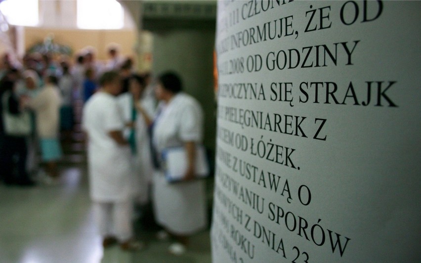 Strajk pielęgniarek na Śląsku w prawie wszystkich szpitalach [WIDEO]