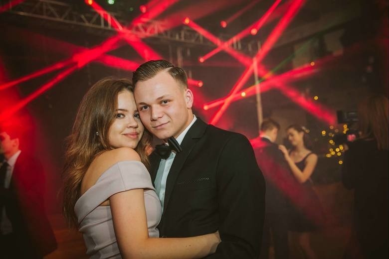 Najpiękniejsze pary na studniówkach 2019 w Małopolsce [ZDJĘCIA]