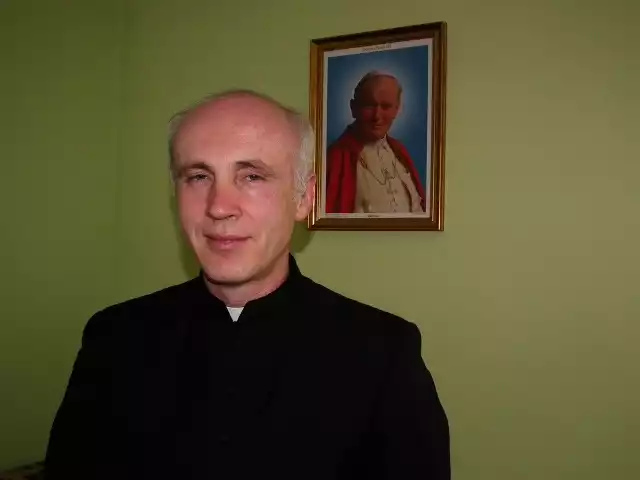 - W Pawłogradzie niedzielne msze odprawiam po ukraińsku, ale kazanie głoszę w języku rosyjskim &#8211; mówi ksiądz Andrzej Gajewski.