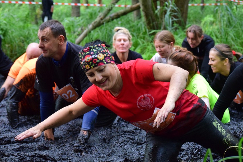 VI edycja Jeżyka - Biegu Najeżonego Przeszkodami. Na trasę...