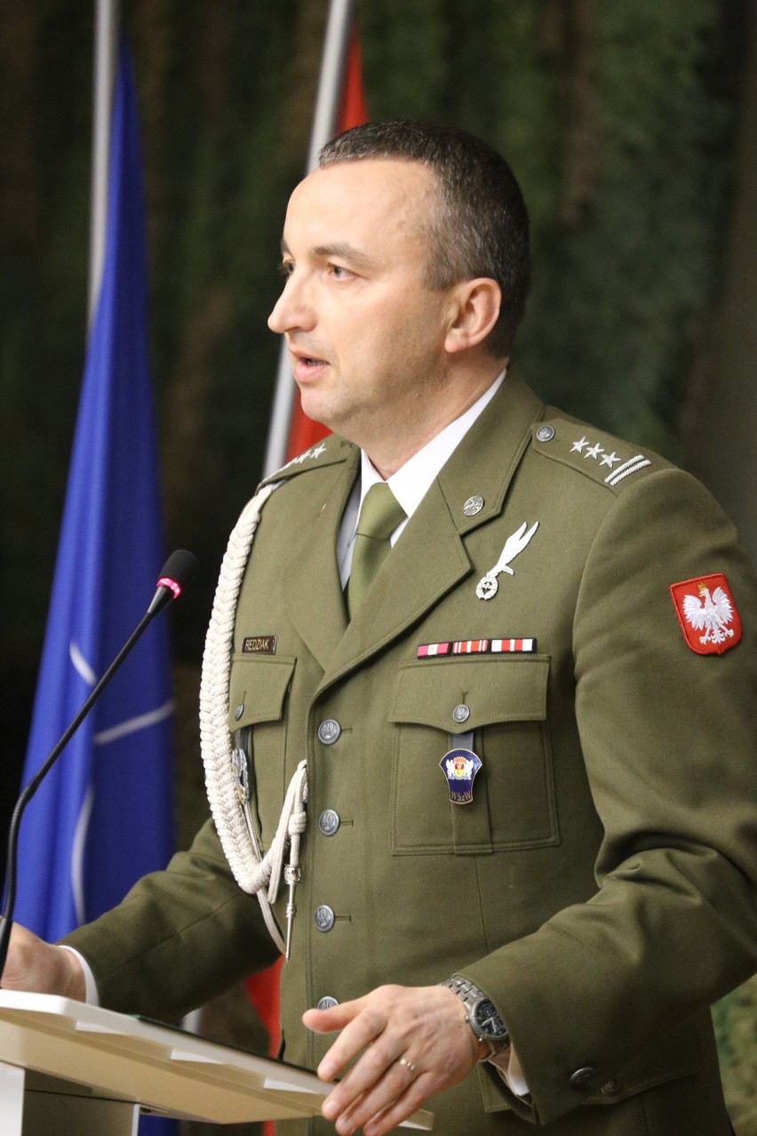 Płk Zbigniew Redziak ma 47 lat. W przeszłości był dowódcą...
