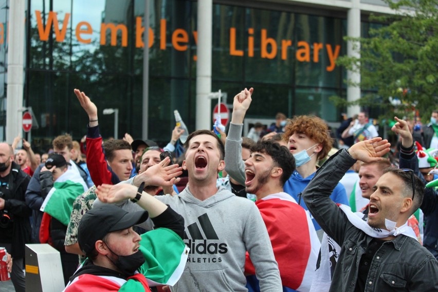 Włoscy kibice świętowali awans ich reprezentacji do finału Euro 2020. Zobacz wideo