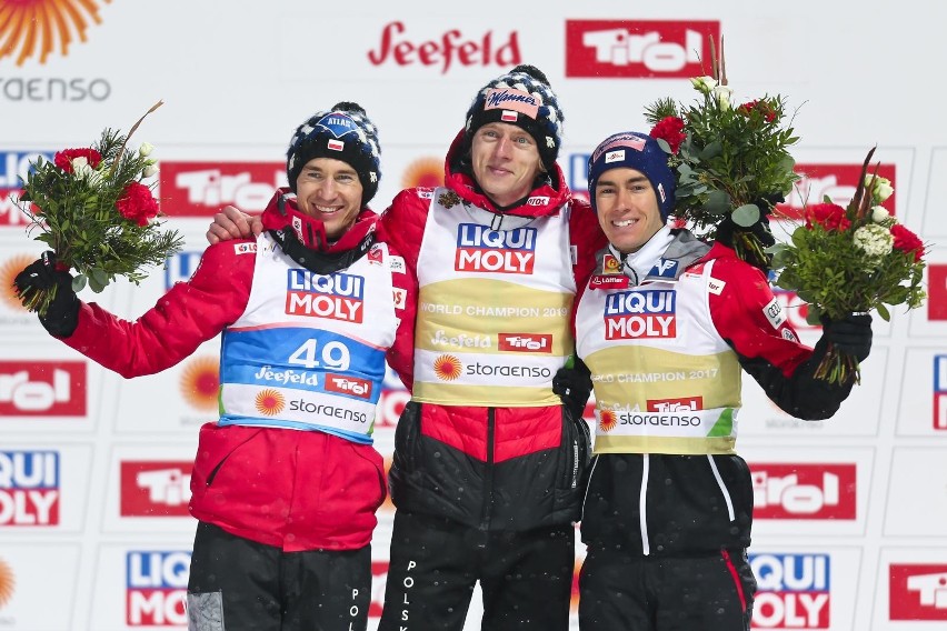 Podium, od lewej: Kamil Stoch, Dawid Kubacki, Stefan Kraft