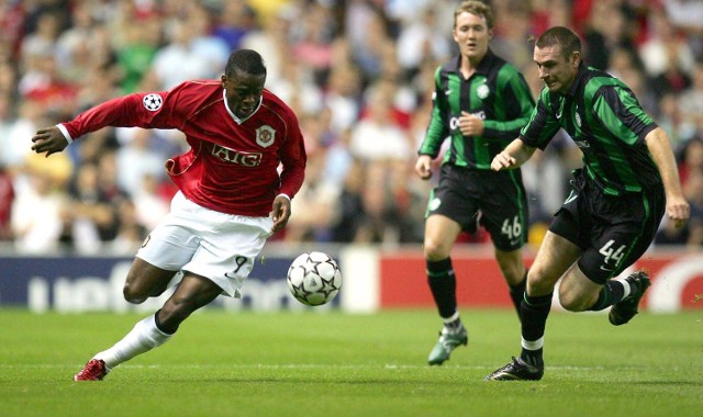 Na Old Trafford Manchester United i Celtic Glasgow stworzyli piękne widowisko. Padło pięć goli, a autorem dwóch z nich był Saha.