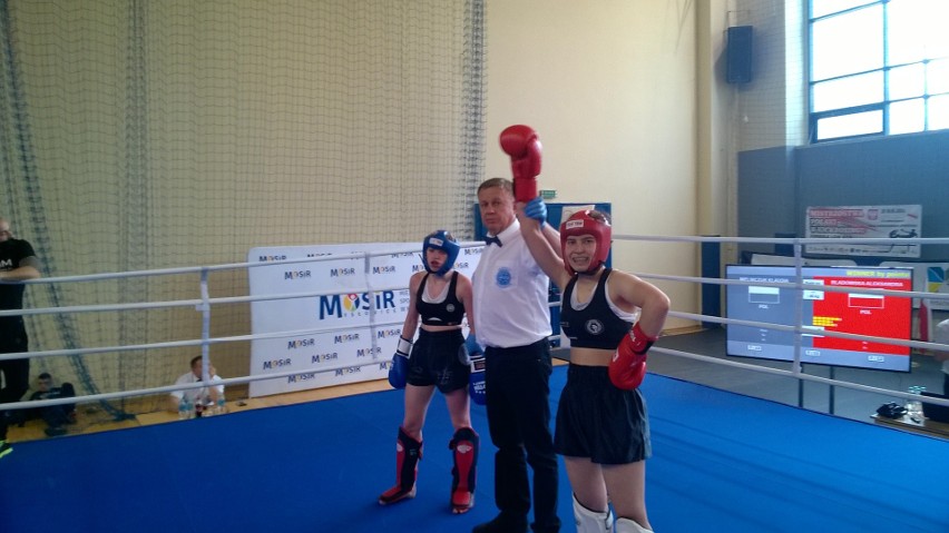 Kickboxing. Gabriela Migda z UKS Evan Mistrzynią Polski! [Zdjęcia]