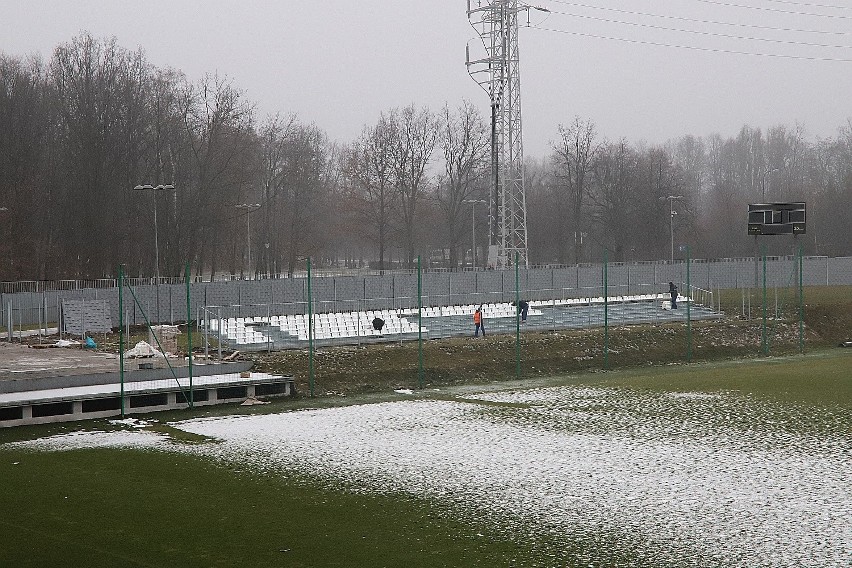 Trwają prace przygotowawcze do nowego sezonu na stadionie ŁKS Łódź [ZDJĘCIA]
