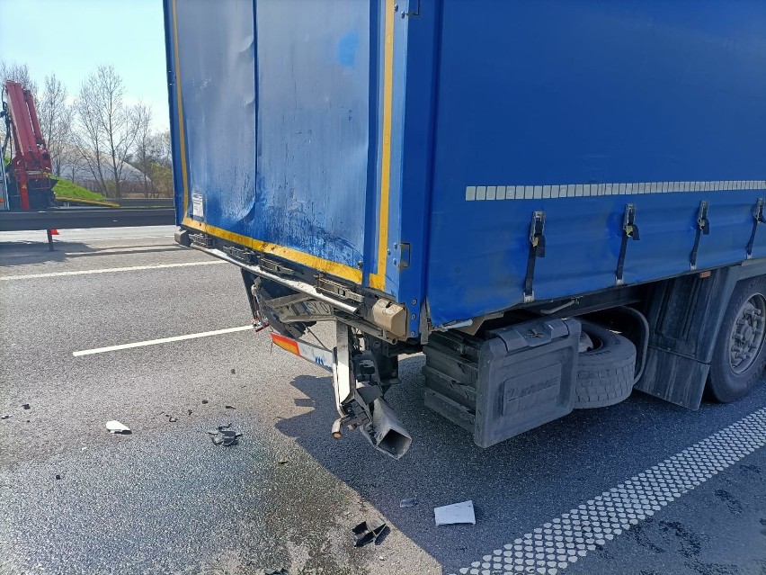 Wypadek ciężarówek na A4 pod Wrocławiem. Spore utrudnienia w ruchu