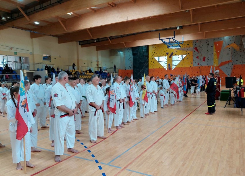 Worek medali dla Ośrodka Karate Tsunami w Gryficach w...
