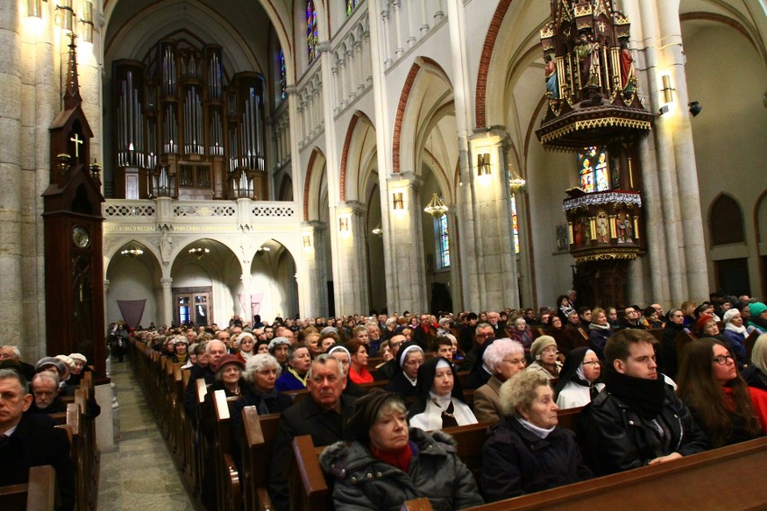 Liturgia Męki Pańskiej w katedrze w Łodzi