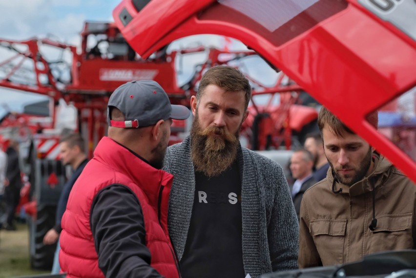 W sobotę Agro Show 2018 odwiedzały tłumy. Zobacz na...