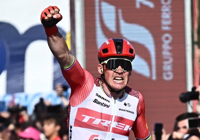 Mads Pedersen, zwycięzca szóstego etapu Giro d'Italia.