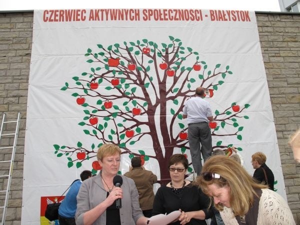 Happening był częścią organizowanej w całym kraju akcji &#8220;Czerwiec Aktywnych Społeczności&#8221;.