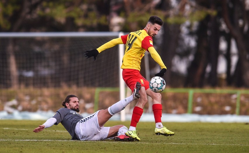 Korona Kielce w meczu kontrolnym pokonała Zagłębie Sosnowiec...