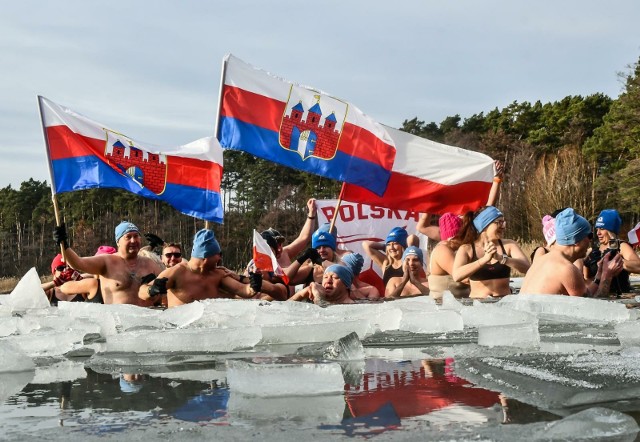 Niedzielne spotkanie morsów w Pieckach