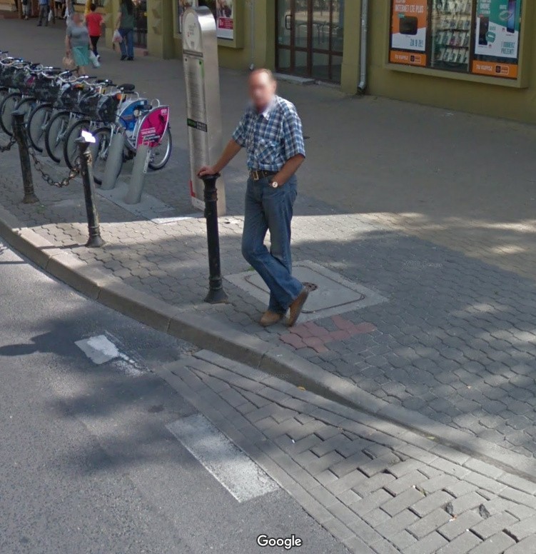 Moda po lubelsku. Takie codzienne stylizacje uchwyciły kamery Google Street View w Lublinie. Czy lublinianie znają się na modzie? Zobacz