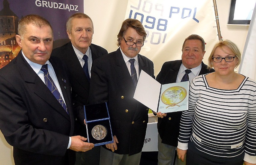 Od lewej: Zbigniew Kacprzak (prezes Włocławskiego OZŻ), Jan...