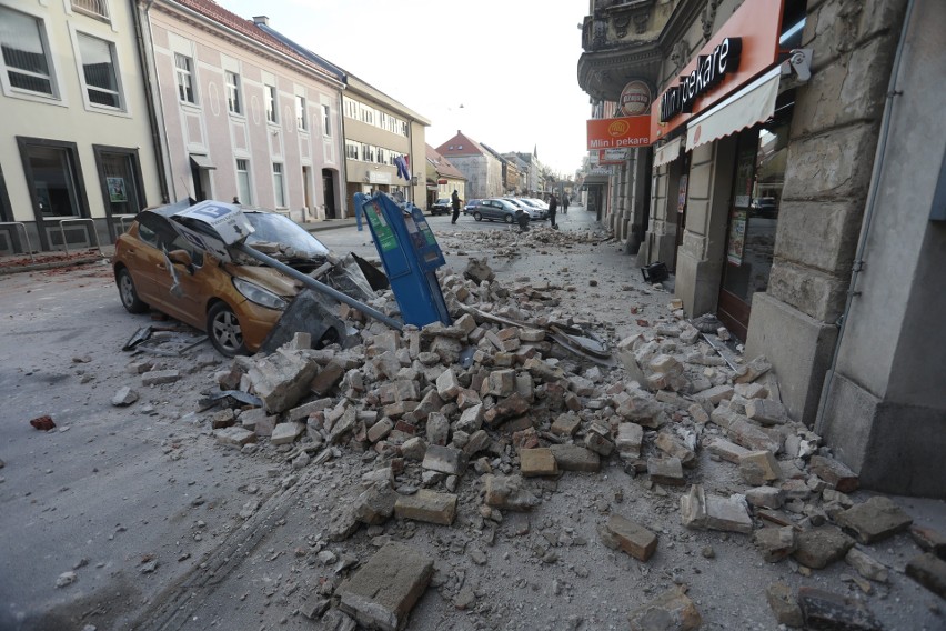 Chorwacja: Rośnie liczba ofiar po trzęsieniu ziemi. Wciąż trwa akcja ratunkowa