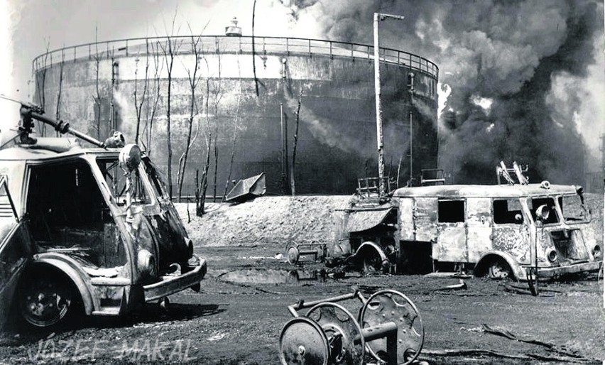 Dramatyczny pożar rafinerii ropy w Czechowicach-Dziedzicach...